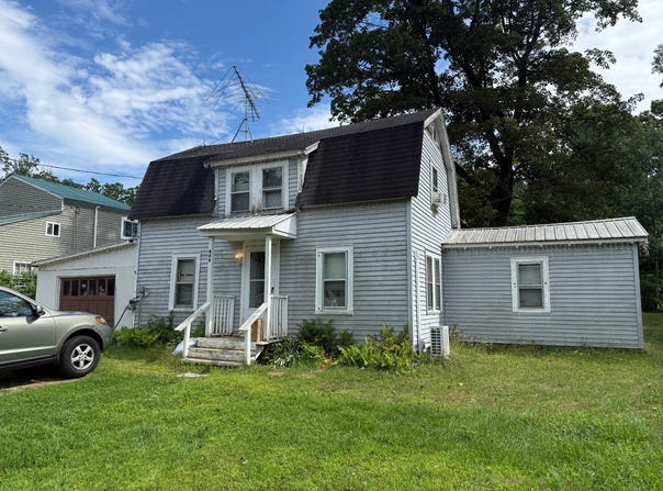 409 Progress Rd, Gloversville, NY 12078