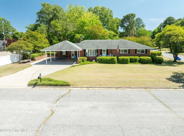 100 E Berkshire Road, Greenville, NC 27858