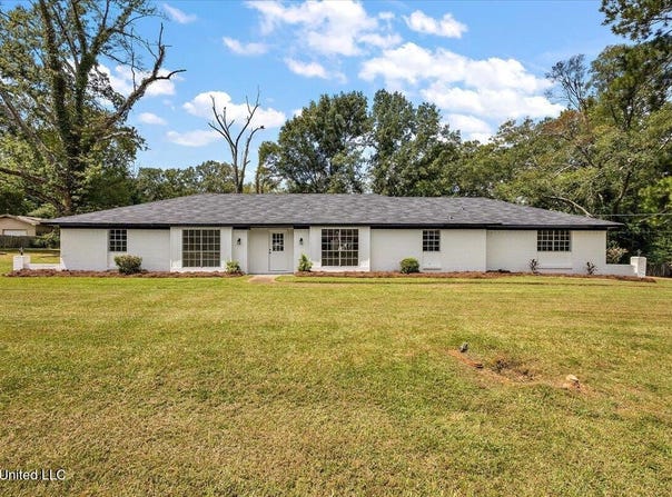 19 Nelson Circle, Jackson, MS 39212