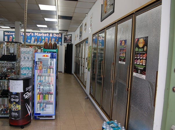 5105 N Dixie Hwy, Pompano Beach, FL 33064