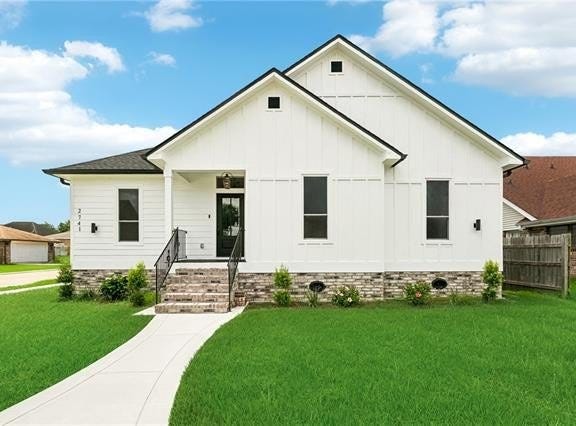 2741 WABASH Street, New Orleans, LA 70114