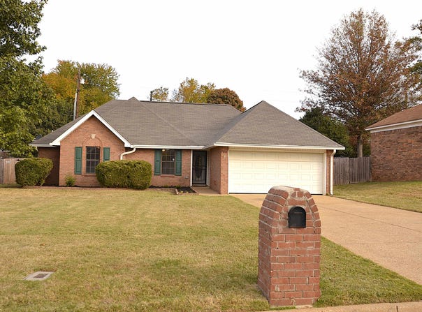 7076 MAPLEWOOD Dr, Olive Branch, MS 38654