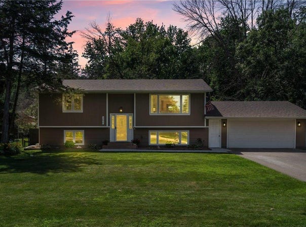 350 Quality Avenue N, Lakeland, MN 55043