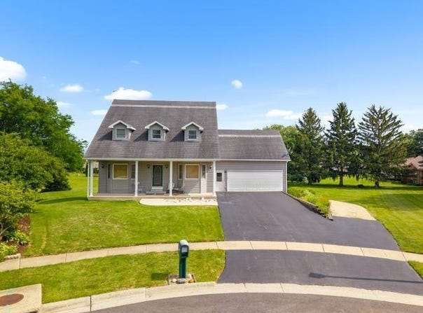 1317 RIVERBEND, BELVIDERE, IL 61008