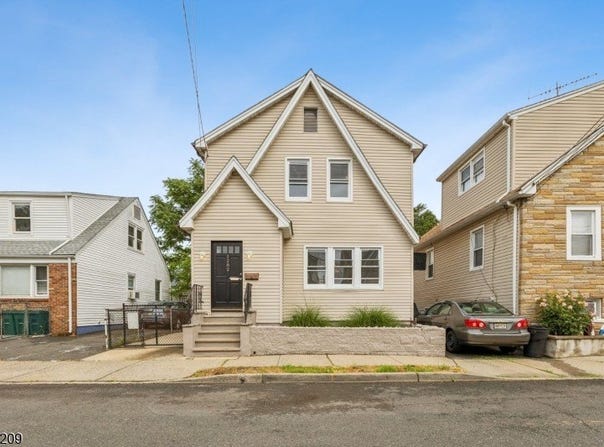 1282 Baker St, Hillside Twp., NJ 07205-2332