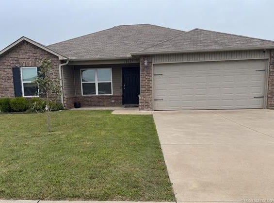 10147 E Larry Street, Claremore, OK 74017