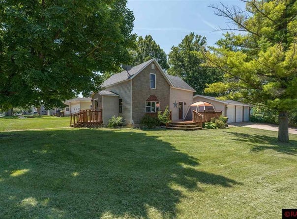 415 N 8th Street, Mountain Lake, MN 56159