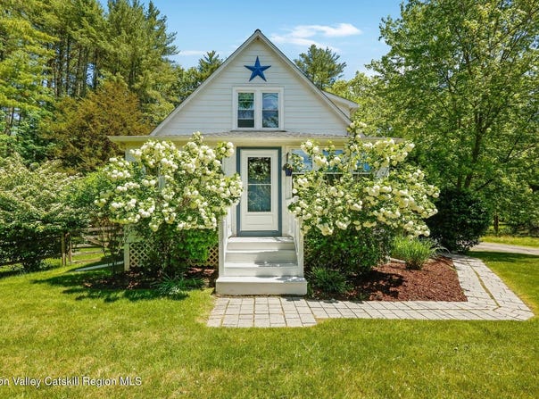 680 Zena, Woodstock, NY 12498