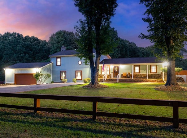 215 WHITLEY Way, Oakland, TN 38060