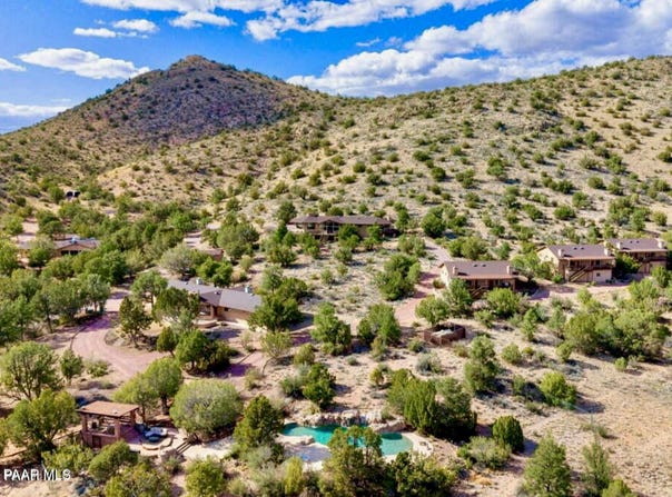 28555 N Feather Mountain Road, Paulden, AZ 86334