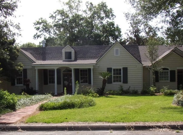 305 Lake Street, Abbeville, LA 70510