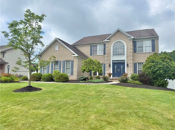 3230 Sequoia Dr, Neshannock Twp, PA 16105