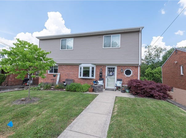 409 E Garden Rd, Brentwood, PA 15227