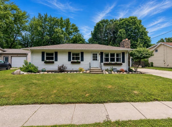 1732 Schuring Road, Portage, MI 49024