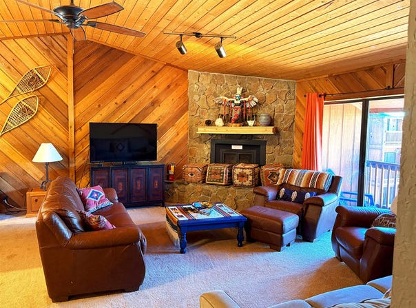10 Jackson Hole Rd, Angel Fire, NM 87710-0169