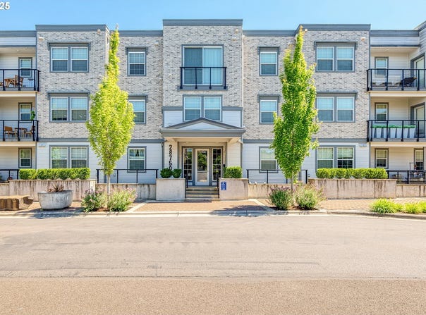 28750 SW CAMPANILE LN, Wilsonville, OR 97070