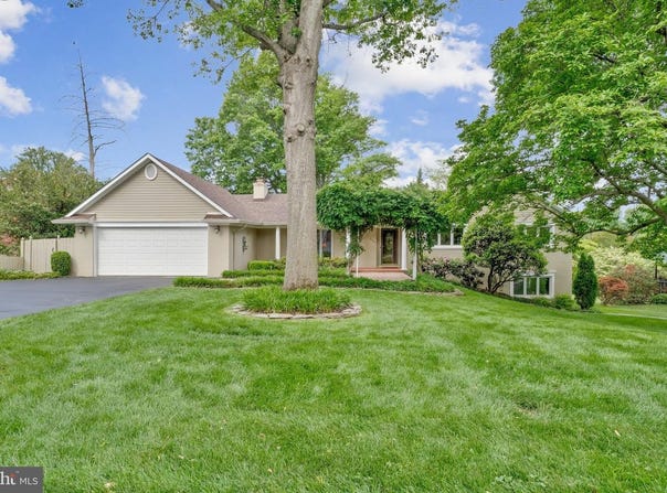 1102 CLOVER DR, MCLEAN, VA 22101