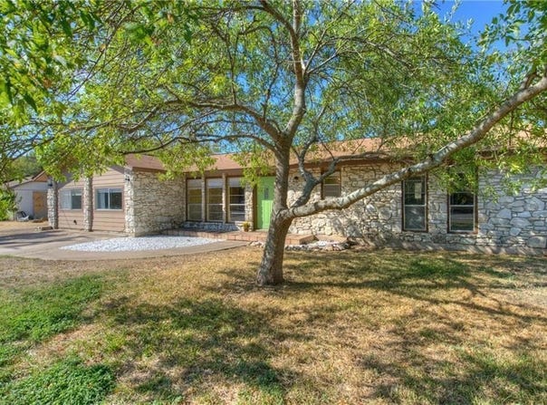 1811 Lone Oak DR, Leander, TX 78641