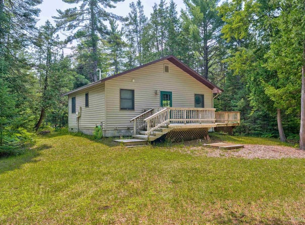7354 County Road 440, Wetmore, MI 49895