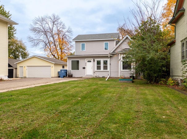 406 Russell Avenue N, Minneapolis, MN 55405