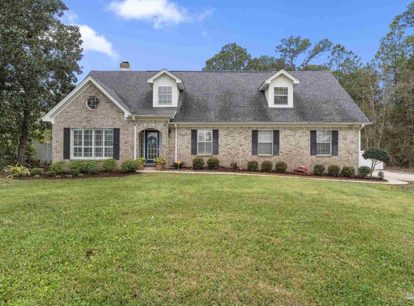 3893 Paradise Bay Dr, Gulf Breeze, FL 32563