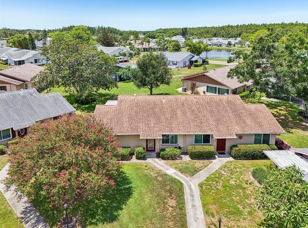 1908 CANTERBURY LANE, SUN CITY CENTER, FL 33573