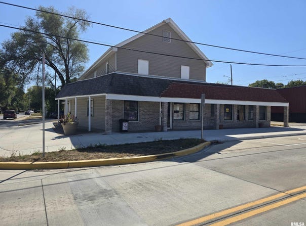910 DERBY Street, Pekin, IL 61554
