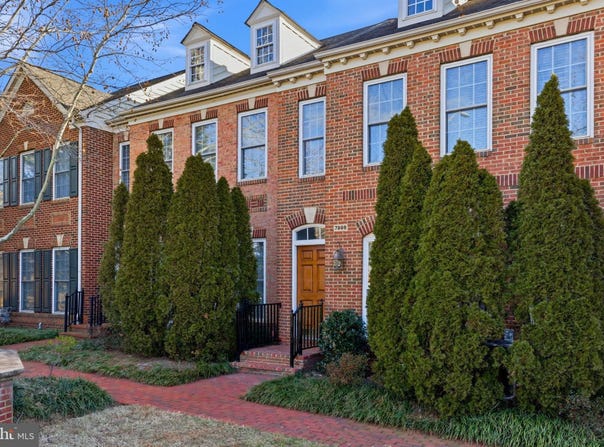 7996 RESERVE Way, VIENNA, VA 22182