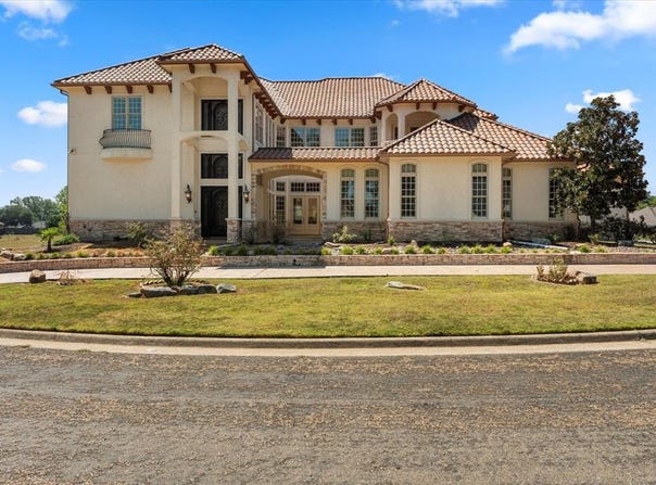 224 Kathryns Court, Mount Pleasant, TX 75455