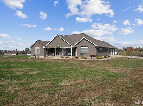 1006 Stone Creek Road, Farmington, MO 63640
