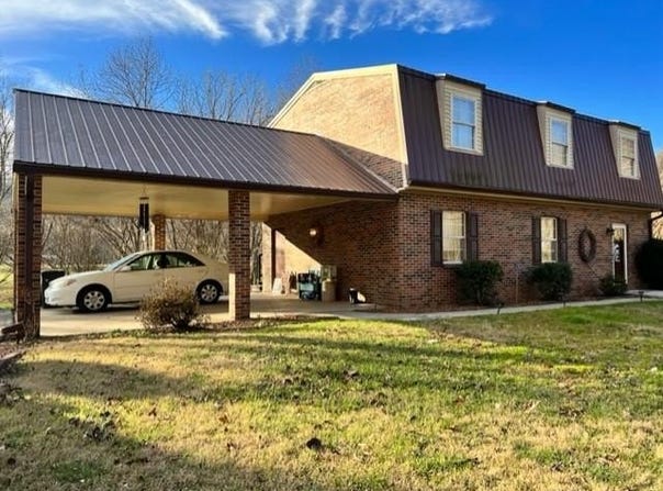 3542 KY Rt. 1428, Prestonsburg, KY 41653