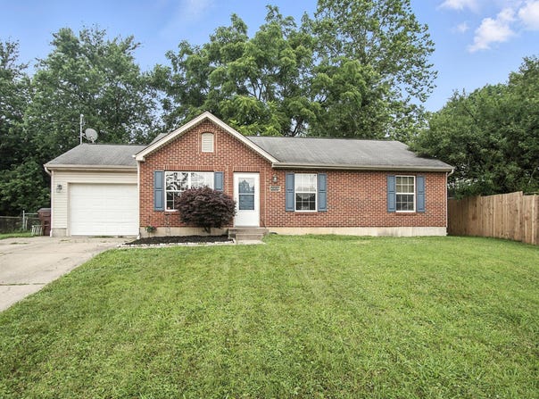 10239 Knob Hill Drive, Florence, KY 41042