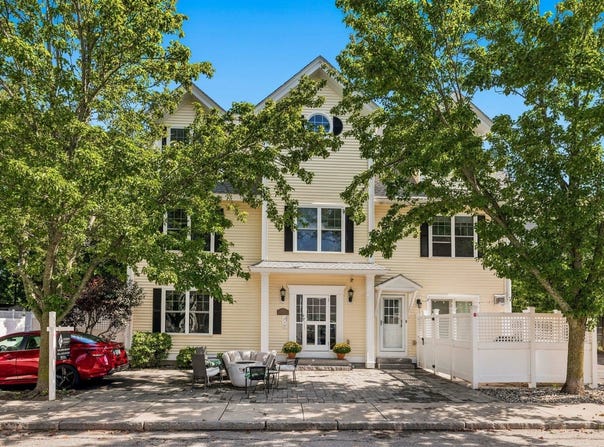43 Cornwall Street, Portsmouth, NH 03801