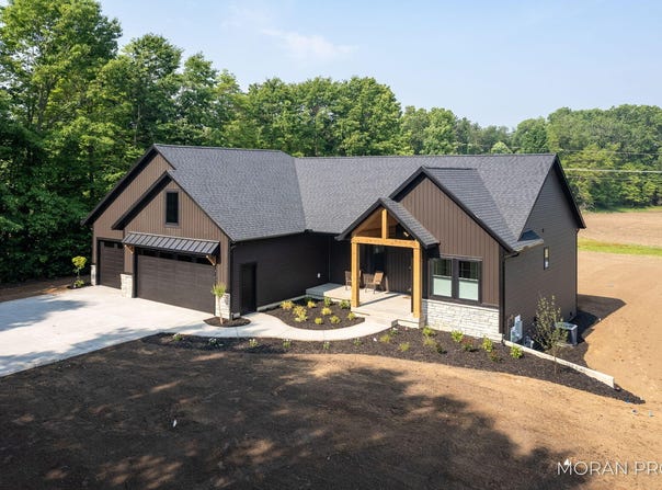 12607 76th Avenue, Allendale, MI 49401