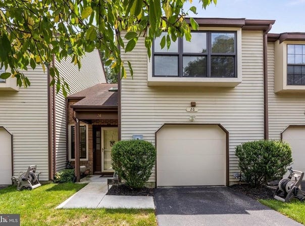 26 AUGUSTA COURT, MARLTON, NJ 08053