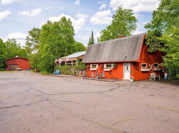 6146 Highway 61, Silver Bay, MN 55614
