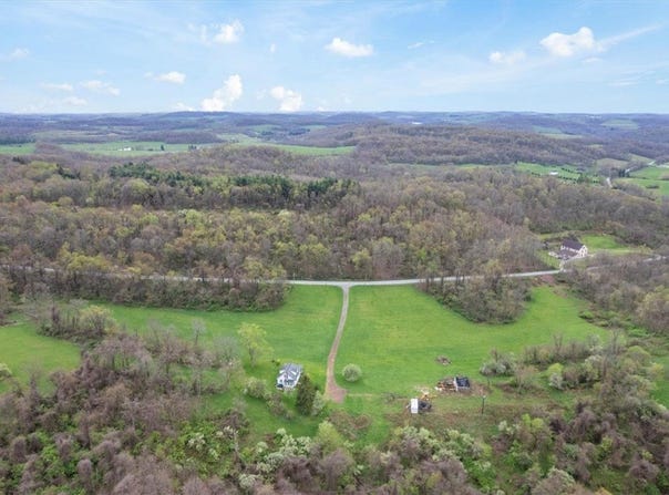 739 Phillis Rd, Smith, PA 15019