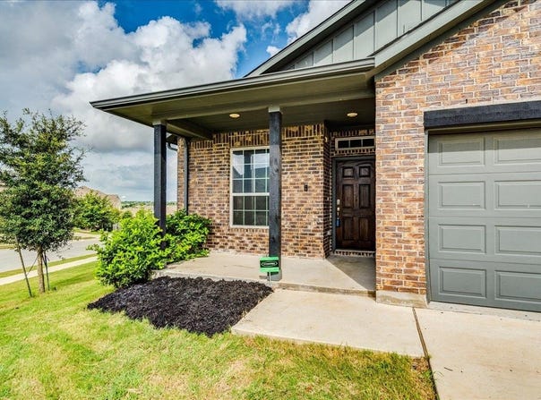 518 Algaroba LOOP, Buda, TX 78610