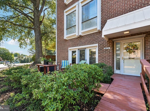3674 PERSIMMON Circle, FAIRFAX, VA 22031