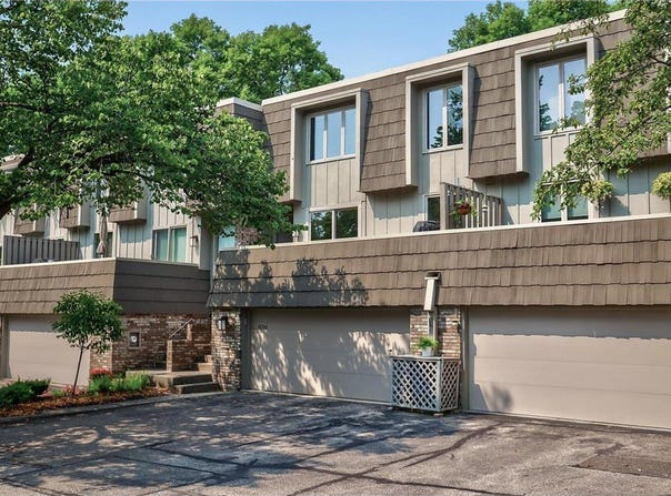 10306 Berkshire Road, Bloomington, MN 55437