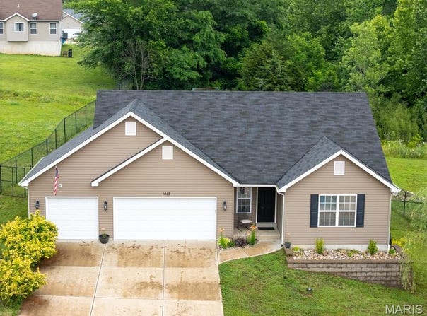 1617 St. Charles Drive, Hillsboro, MO 63050