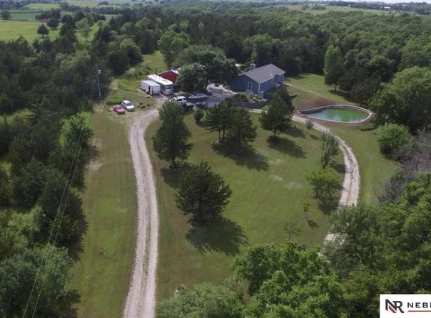 1663 140th Road, Pleasant Dale, NE 68423