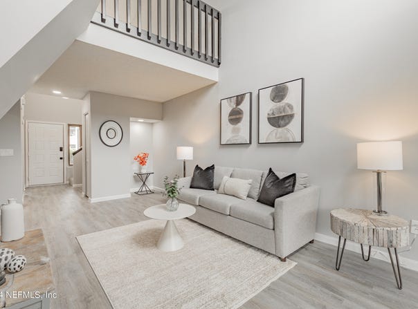 9360 CRAVEN Road unit: 504, Jacksonville, FL 32257
