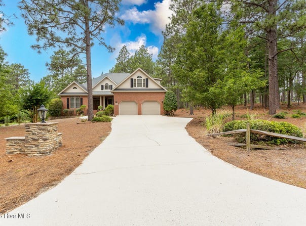 248 Longleaf Drive, West End, NC 27376