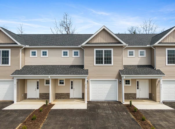 6136 Warren Newcomb Drive, Radford, VA 24141