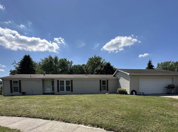 603 Roselawn Court, Auburn, IN 46706