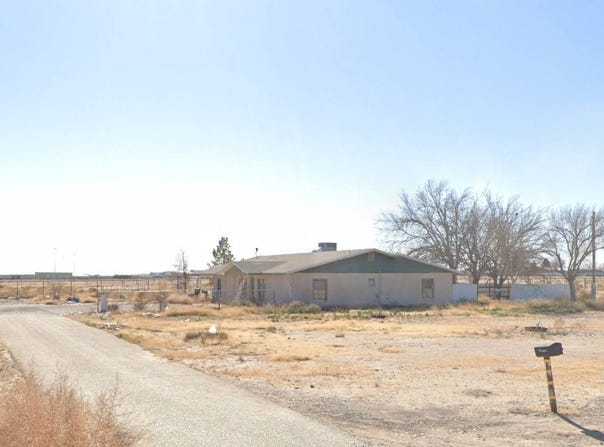 93 E Compress Rd, Artesia, NM 88210