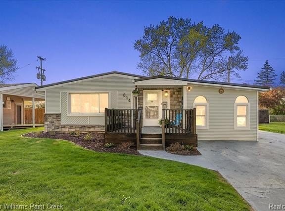 814 Cypress Drive, Davison, MI 48423