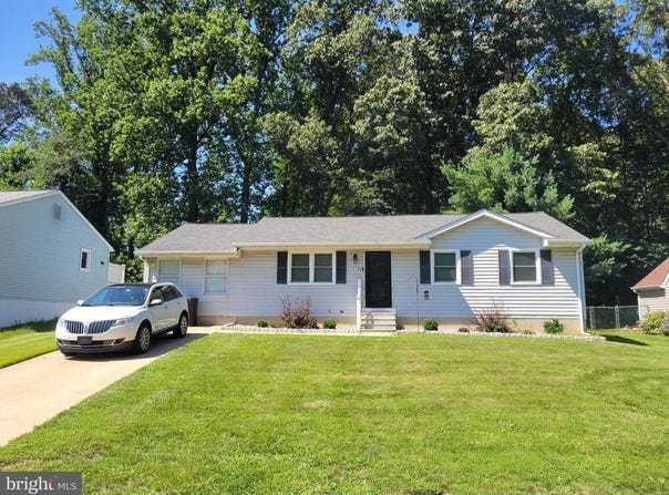 43 THOMAS JEFFERSON BOULEVARD, NEWARK, DE 19702