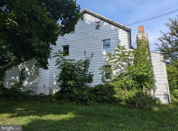 4585 VALLEY ROAD, SHERMANS DALE, PA 17090